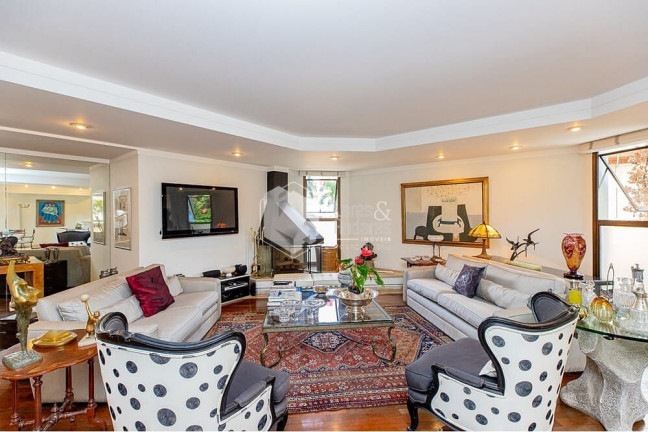 Apartamento com 2 Quartos à Venda, 157 m² em Real Parque - São Paulo