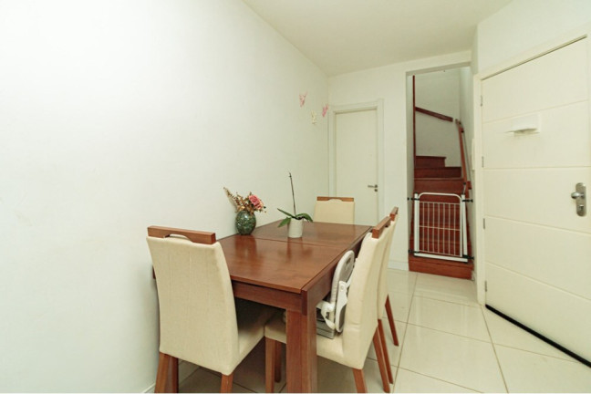 Imagem Casa com 2 Quartos à Venda, 78 m² em Jardim Carvalho - Porto Alegre Imagem Casa com 2 Quartos à Venda, 78 m² em Jardim Carvalho - Porto Alegre