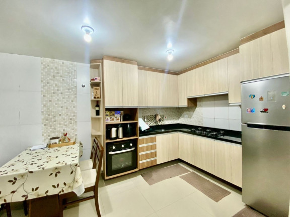 Imagem Casa com 2 Quartos à Venda, 144 m² em Boqueirão - Curitiba Imagem Casa com 2 Quartos à Venda, 144 m² em Boqueirão - Curitiba