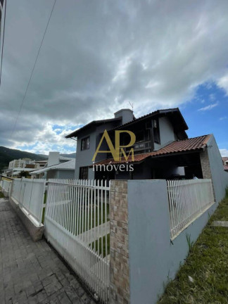 Imagem Casa com 3 Quartos à Venda, 130 m² em Pedra Branca - Palhoça Imagem Casa com 3 Quartos à Venda, 130 m² em Pedra Branca - Palhoça