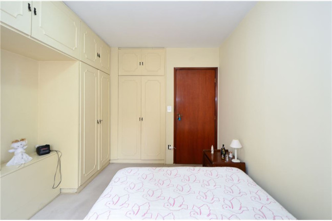 Imagem Apartamento com 3 Quartos à Venda, 72 m² em Moema - São Paulo