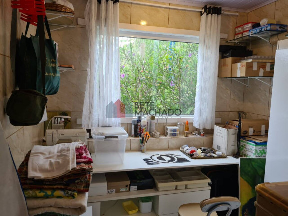 Imagem Casa com 3 Quartos à Venda, 182 m² em Albuquerque - Teresópolis
