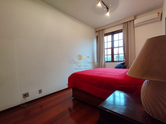 Imagem Casa com 6 Quartos à Venda, 212 m² em Alto - Teresópolis Imagem Casa com 6 Quartos à Venda, 212 m² em Alto - Teresópolis