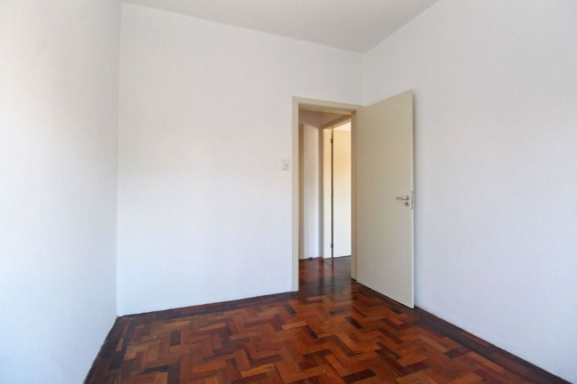 Imagem Imóvel com 2 Quartos à Venda, 58 m² em Menino Deus - Porto Alegre Imagem Imóvel com 2 Quartos à Venda, 58 m² em Menino Deus - Porto Alegre