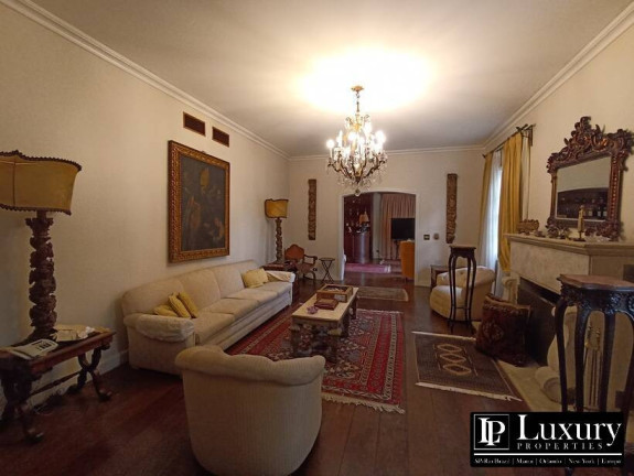 Imagem Casa com 5 Quartos à Venda, em Jardim Paulista - São Paulo Imagem Casa com 5 Quartos à Venda, em Jardim Paulista - São Paulo