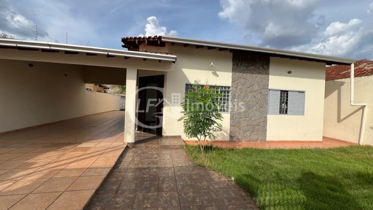 Imagem Casa com 3 Quartos à Venda, 190 m² em Vila Taquarussu - Campo Grande Imagem Casa com 3 Quartos à Venda, 190 m² em Vila Taquarussu - Campo Grande