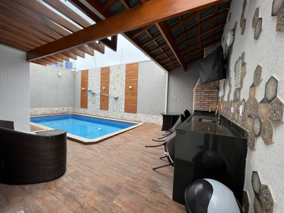 Imagem Casa com 3 Quartos à Venda, 180 m² em Maracanã - Praia Grande Imagem Casa com 3 Quartos à Venda, 180 m² em Maracanã - Praia Grande
