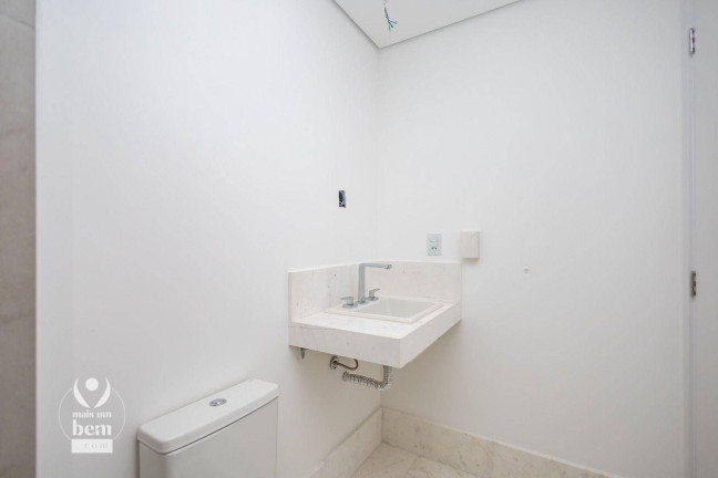 Imagem Apartamento com 2 Quartos à Venda, 72 m² em Centro - Curitiba