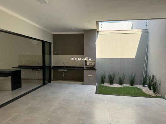 Imagem Casa com 3 Quartos à Venda, 180 m² Imagem Casa com 3 Quartos à Venda, 180 m²