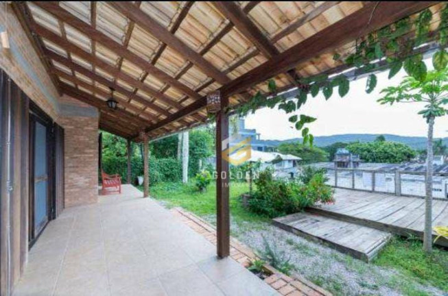Casa com 3 Quartos à Venda, 114 m² em Zé Amândio - Bombinhas