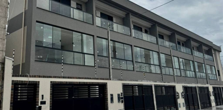 Imagem Sobrado com 2 Quartos à Venda, 90 m² em Maracanã - Praia Grande Imagem Sobrado com 2 Quartos à Venda, 90 m² em Maracanã - Praia Grande