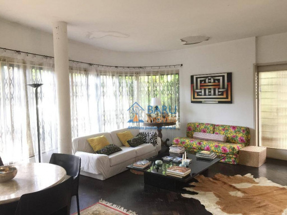 Imagem Casa com 3 Quartos à Venda, 300 m² em Pacaembu - São Paulo Imagem Casa com 3 Quartos à Venda, 300 m² em Pacaembu - São Paulo