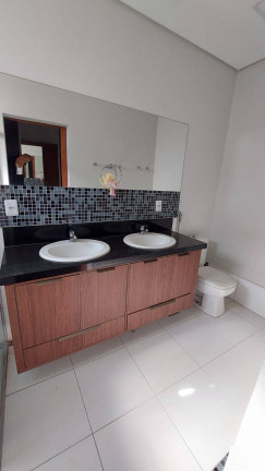 Imagem Casa com 4 Quartos à Venda, 375 m² em Condomínio Belvedere - Cuiabá Imagem Casa com 4 Quartos à Venda, 375 m² em Condomínio Belvedere - Cuiabá