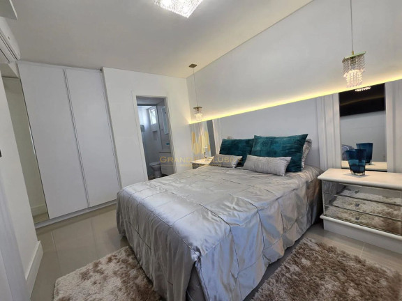 Imagem Apartamento com 3 Quartos à Venda, 117 m² em Centro - Balneário Camboriú Imagem Apartamento com 3 Quartos à Venda, 117 m² em Centro - Balneário Camboriú