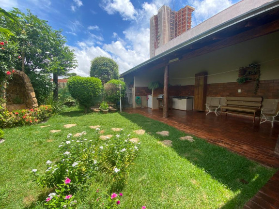 Imagem Casa com 4 Quartos à Venda, 200 m² em São Francisco - Campo Grande