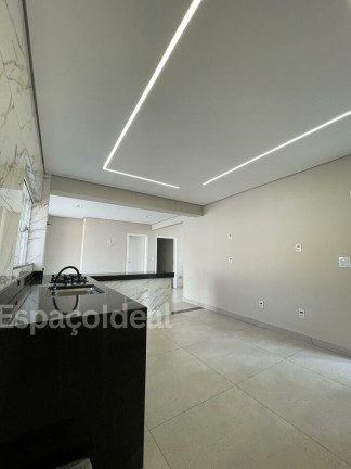 Imagem Casa com 5 Quartos à Venda, 232 m² em Riviera De Santa Cristina I - Arandu Imagem Casa com 5 Quartos à Venda, 232 m² em Riviera De Santa Cristina I - Arandu
