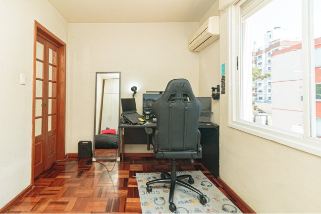 Imagem Imóvel com 2 Quartos à Venda, 48 m² em Passo Da Areia - Porto Alegre Imagem Imóvel com 2 Quartos à Venda, 48 m² em Passo Da Areia - Porto Alegre