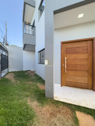 Casa com 3 Quartos à Venda, 110 m² em Colina De Laranjeiras - Serra