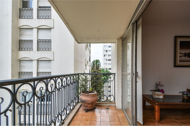Imagem Apartamento com 3 Quartos à Venda, 135 m² em Moema - São Paulo Imagem Apartamento com 3 Quartos à Venda, 135 m² em Moema - São Paulo