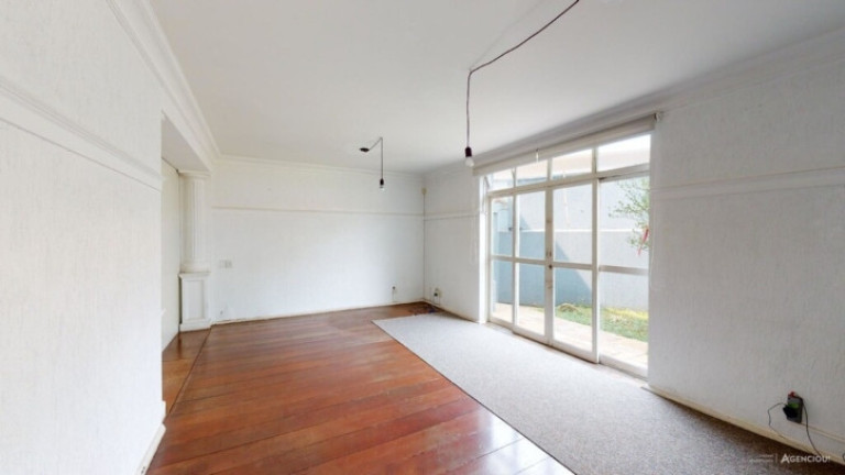 Imagem Casa com 7 Quartos à Venda, em Vila Madalena - São Paulo Imagem Casa com 7 Quartos à Venda, em Vila Madalena - São Paulo