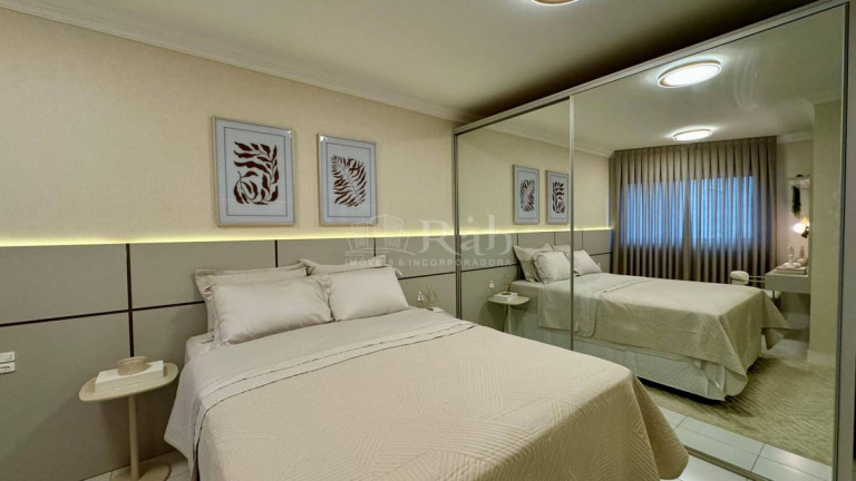 Imagem Apartamento com 3 Quartos à Venda, 108 m² em Centro - Balneário Camboriú