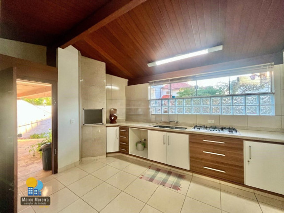 Imagem Casa com 4 Quartos à Venda, 205 m² em Itacorubi - Florianópolis Imagem Casa com 4 Quartos à Venda, 205 m² em Itacorubi - Florianópolis