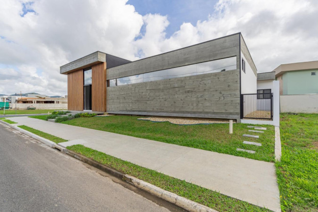 Imagem Casa com 3 Quartos à Venda, 250 m² em Santa Regina - Camboriú