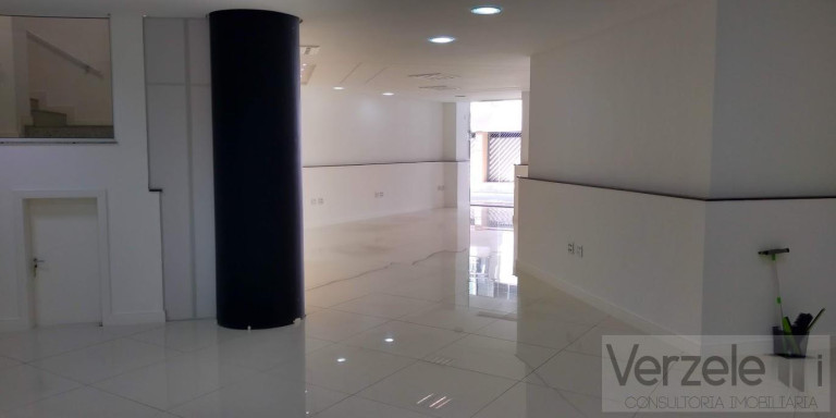 Imagem Imóvel Comercial à Venda, 220 m² em Centro - Balneário Camboriú Imagem Imóvel Comercial à Venda, 220 m² em Centro - Balneário Camboriú