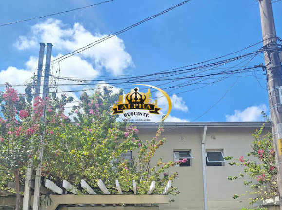 Casa de Condomínio com 3 Quartos para Alugar, 60 m² em Barueri