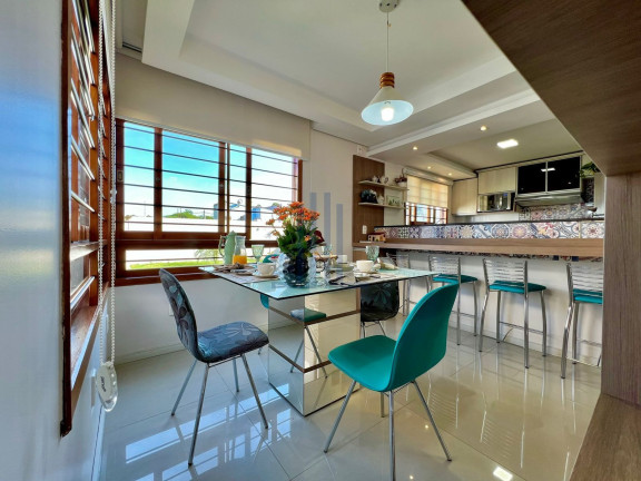 Imagem Casa com 3 Quartos à Venda, 156 m² em Tomazetti - Santa Maria Imagem Casa com 3 Quartos à Venda, 156 m² em Tomazetti - Santa Maria