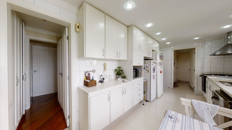 Imagem Apartamento com 3 Quartos à Venda, 212 m² em Vila Suzana - São Paulo Imagem Apartamento com 3 Quartos à Venda, 212 m² em Vila Suzana - São Paulo