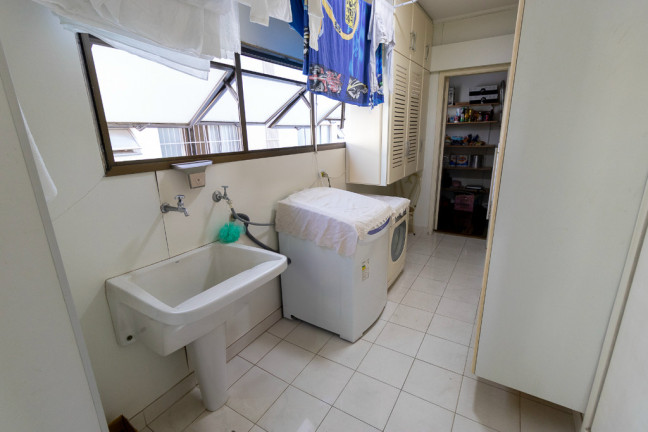 Imagem Imóvel com 3 Quartos à Venda, 195 m² em Moema - São Paulo Imagem Imóvel com 3 Quartos à Venda, 195 m² em Moema - São Paulo