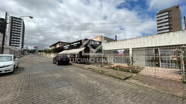 Imagem Casa com 4 Quartos à Venda, 300 m² em Recreio - Vitória Da Conquista Imagem Casa com 4 Quartos à Venda, 300 m² em Recreio - Vitória Da Conquista