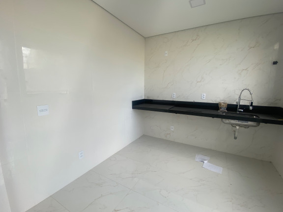 Imagem Casa com 3 Quartos à Venda, 170 m² em Parque Xangri-lá - Contagem Imagem Casa com 3 Quartos à Venda, 170 m² em Parque Xangri-lá - Contagem
