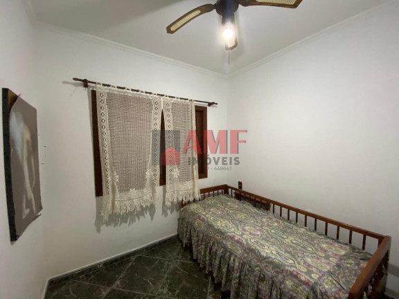 Imagem Sobrado com 7 Quartos à Venda, 438 m² em Grandesp - Itanhaém