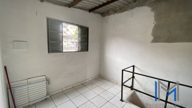 Imagem Casa com 1 Quarto para Alugar,  em Jardim Ana Estela - Carapicuíba