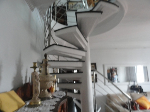 Casa com 3 Quartos à Venda, 220 m² em Campo Grande - Santos
