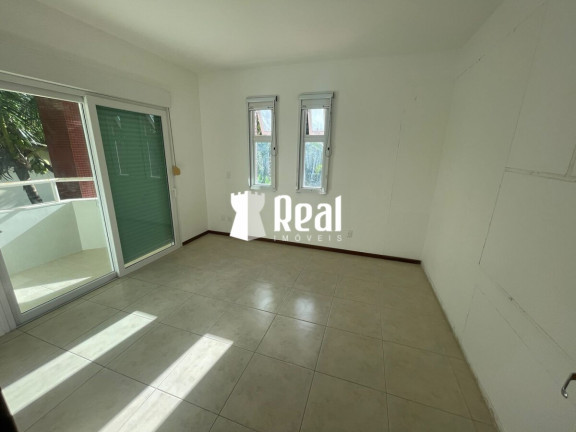 Imagem Casa com 4 Quartos à Venda, 550 m² em Busca Vida - Camaçari