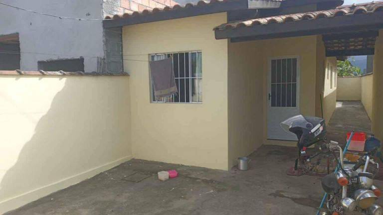 Imagem Casa com 2 Quartos à Venda, 135 m² em Golfinho - Caraguatatuba