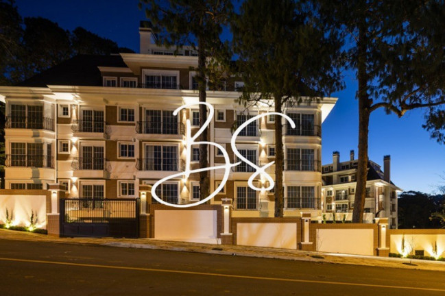 Imagem Imóvel com 3 Quartos à Venda, 139 m² em Planalto - Gramado Imagem Imóvel com 3 Quartos à Venda, 139 m² em Planalto - Gramado