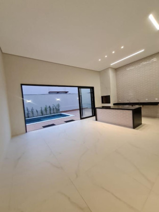 Imagem Casa com 3 Quartos à Venda, 438 m² em Ribeirão Do Lipa - Cuiabá Imagem Casa com 3 Quartos à Venda, 438 m² em Ribeirão Do Lipa - Cuiabá