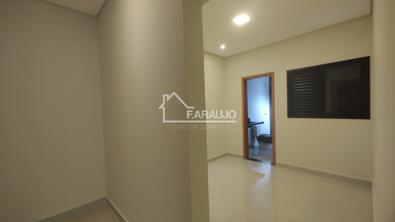 Imagem Imóvel com 3 Quartos à Venda, em Cajuru Do Sul - Sorocaba Imagem Imóvel com 3 Quartos à Venda, em Cajuru Do Sul - Sorocaba