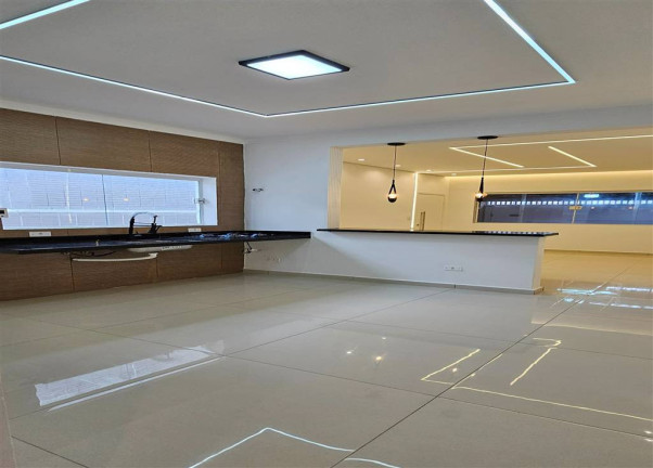 Imagem Casa com 3 Quartos à Venda, 88 m² em Caiçara - Praia Grande Imagem Casa com 3 Quartos à Venda, 88 m² em Caiçara - Praia Grande