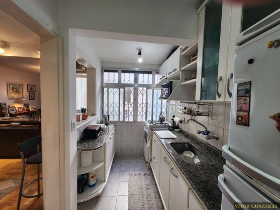 Imagem Imóvel com 2 Quartos à Venda, em Rio Branco - Porto Alegre Imagem Imóvel com 2 Quartos à Venda, em Rio Branco - Porto Alegre