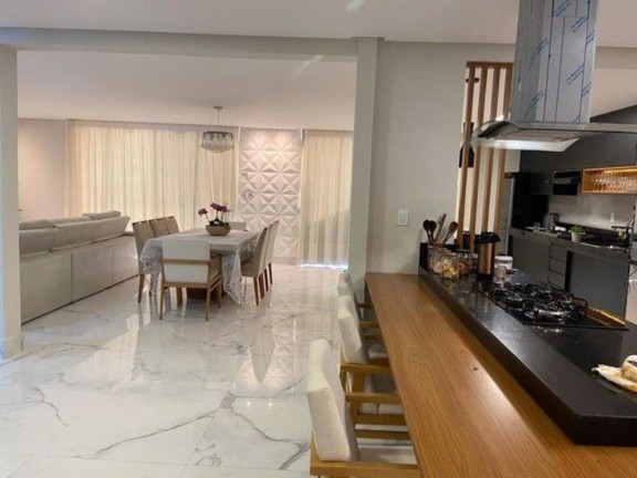 Imagem Casa com 6 Quartos à Venda, 300 m² em Centro - Prado Imagem Casa com 6 Quartos à Venda, 300 m² em Centro - Prado