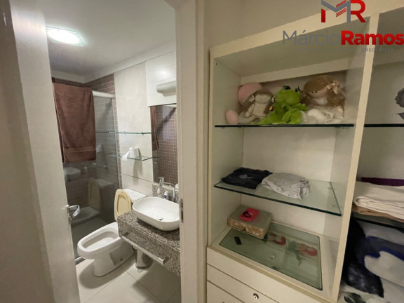 Imagem Imóvel com 4 Quartos à Venda, 277 m² em Guararapes - Fortaleza Imagem Imóvel com 4 Quartos à Venda, 277 m² em Guararapes - Fortaleza