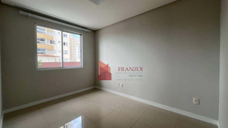 Imagem Apartamento com 3 Quartos à Venda, 103 m² em Centro - Itajaí Imagem Apartamento com 3 Quartos à Venda, 103 m² em Centro - Itajaí