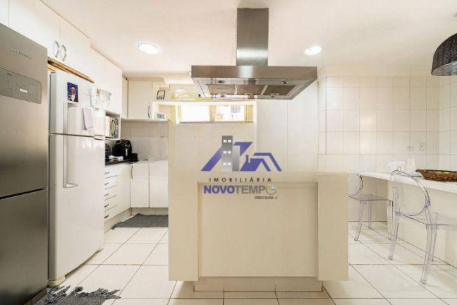Imagem Sobrado com 5 Quartos à Venda, 530 m² em Alphaville 01 - Barueri Imagem Sobrado com 5 Quartos à Venda, 530 m² em Alphaville 01 - Barueri