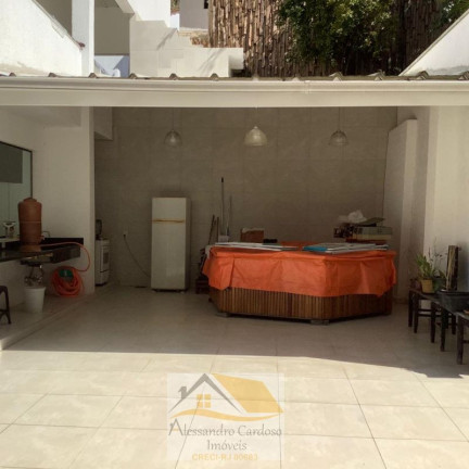 Imagem Chácara com 8 Quartos à Venda, 1.000 m² em Candelária - Volta Redonda Imagem Chácara com 8 Quartos à Venda, 1.000 m² em Candelária - Volta Redonda