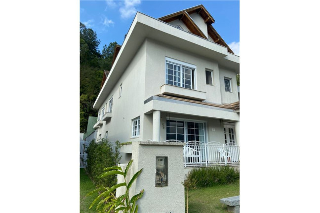 Imagem Casa com 4 Quartos à Venda,  em Fazenda - Itajaí